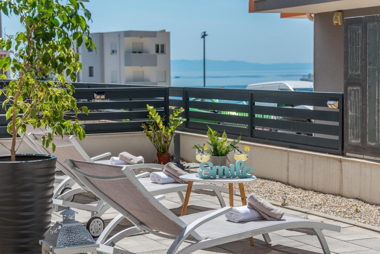 Luxury Apartment Smile-Sea View Макарська Екстер'єр фото